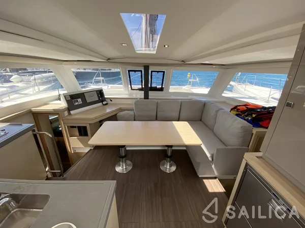 Lucia 40 - Yacht Charter Sailica