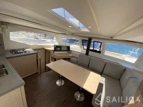 Lucia 40 - Yacht Charter Sailica