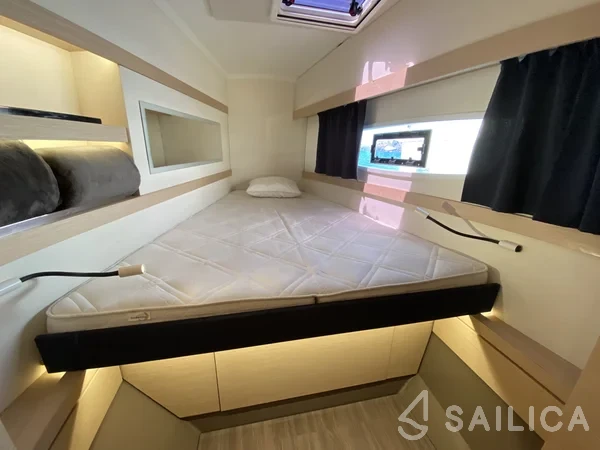 Lucia 40 - Yacht Charter Sailica