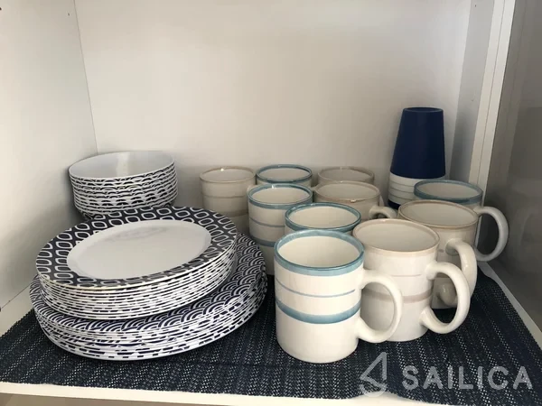 Lucia 40 - Yacht Charter Sailica