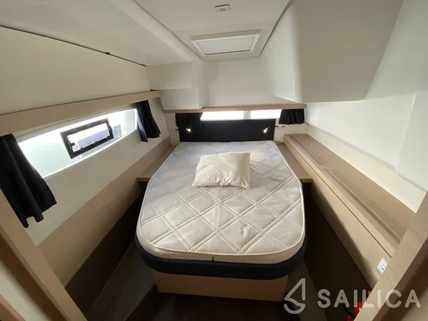 Lucia 40 - Yacht Charter Sailica