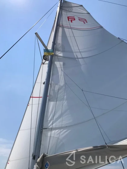 Lucia 40 - Yacht Charter Sailica