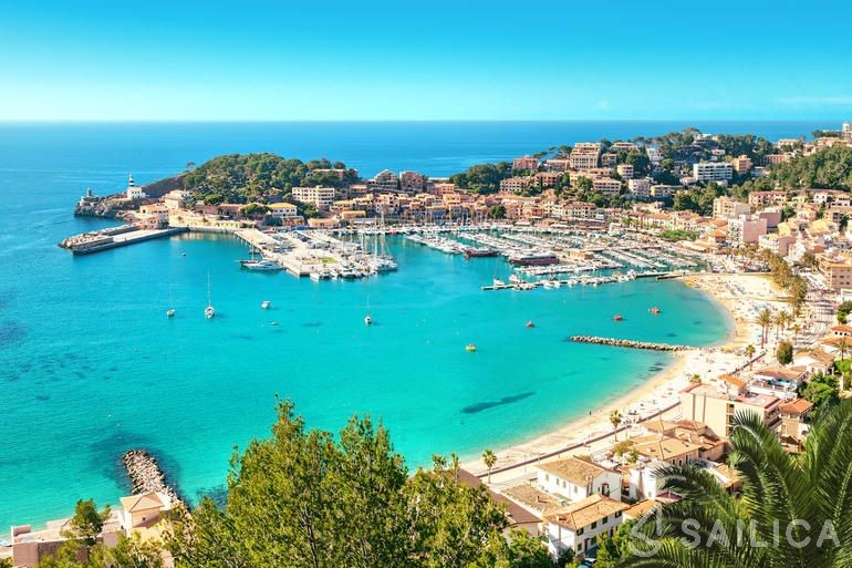 Sunseeker 53 - Yacht Charter Sailica