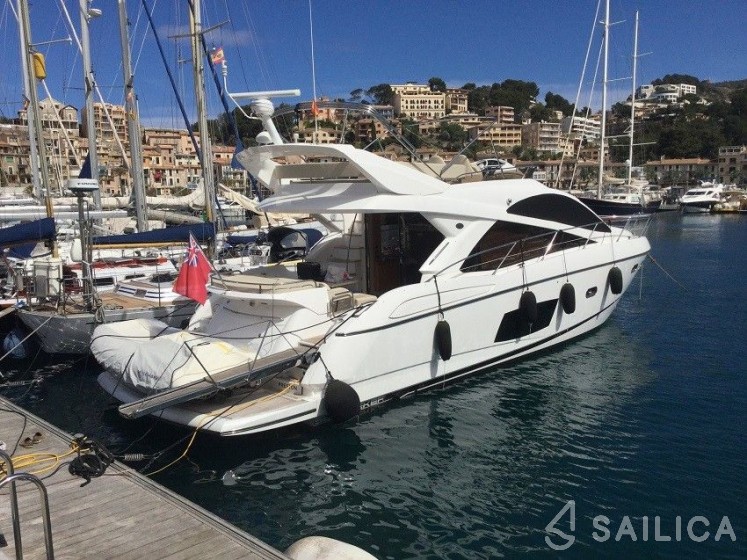 Sunseeker 53 - Yacht Charter Sailica