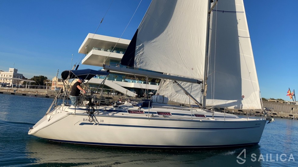Bavaria C38 - Yacht Charter Sailica