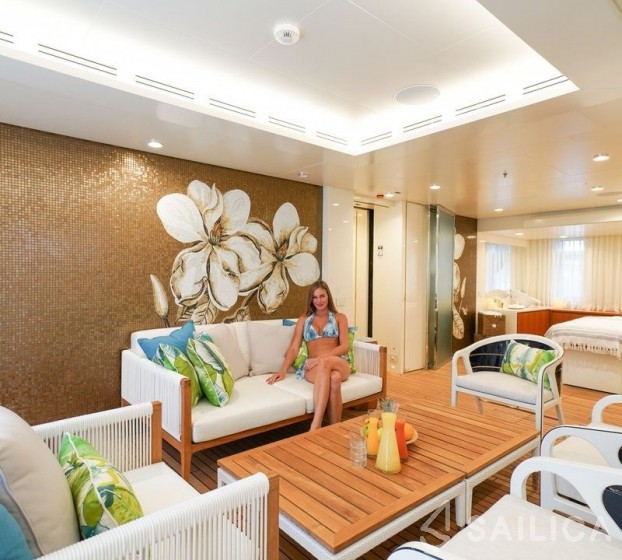Admiral 55 - Yacht Charter Sailica