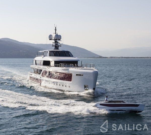 Admiral 55 - Yacht Charter Sailica