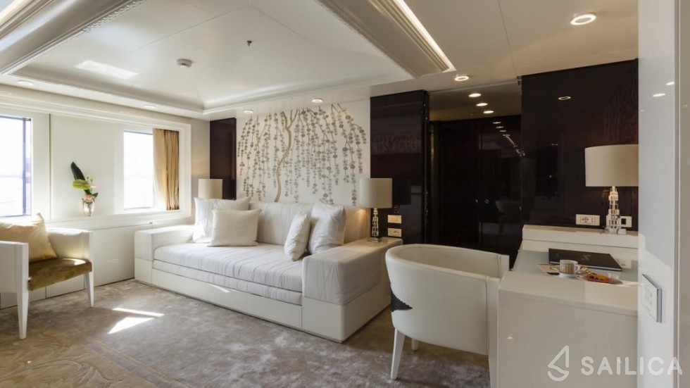 Admiral 55 - Yacht Charter Sailica