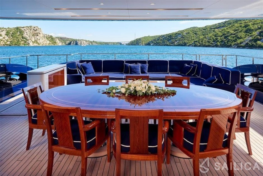Sanlorenzo 150 - Yacht Charter Sailica