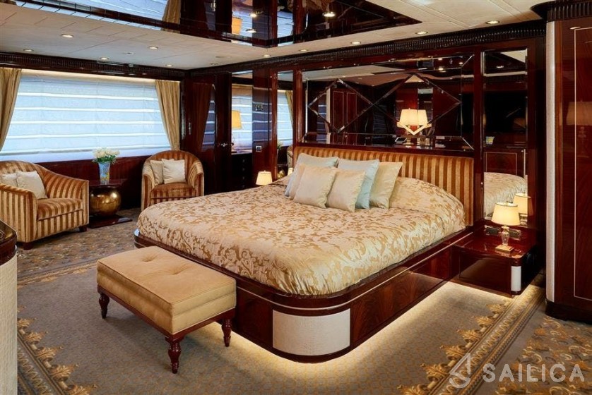 Sanlorenzo 150 - Yacht Charter Sailica