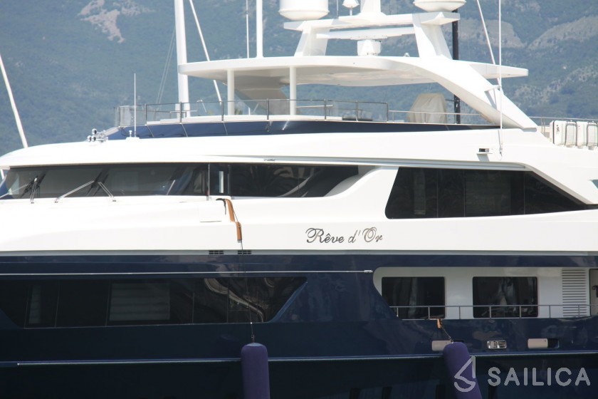 Sanlorenzo 150 - Yacht Charter Sailica