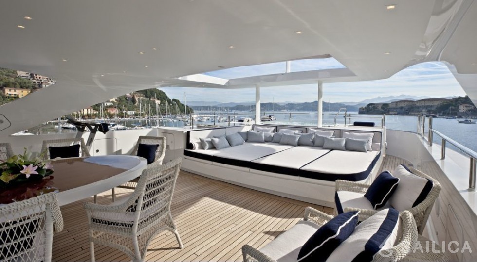 Sanlorenzo 150 - Yacht Charter Sailica