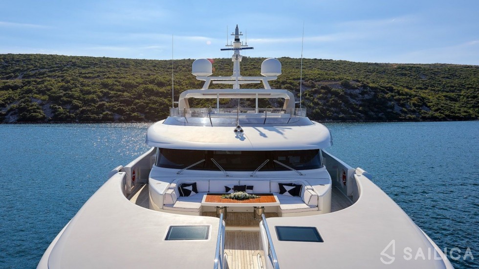 Sanlorenzo 150 - Yacht Charter Sailica