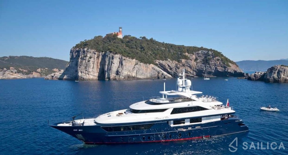 Sanlorenzo 150 - Yacht Charter Sailica