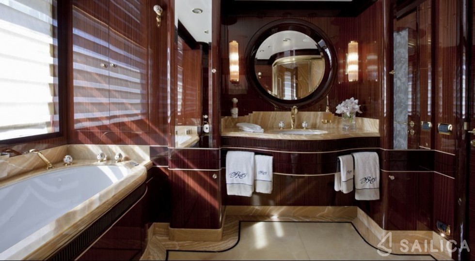 Sanlorenzo 150 - Yacht Charter Sailica