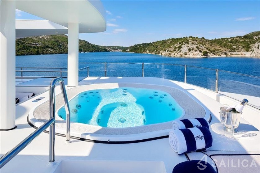 Sanlorenzo 150 - Yacht Charter Sailica