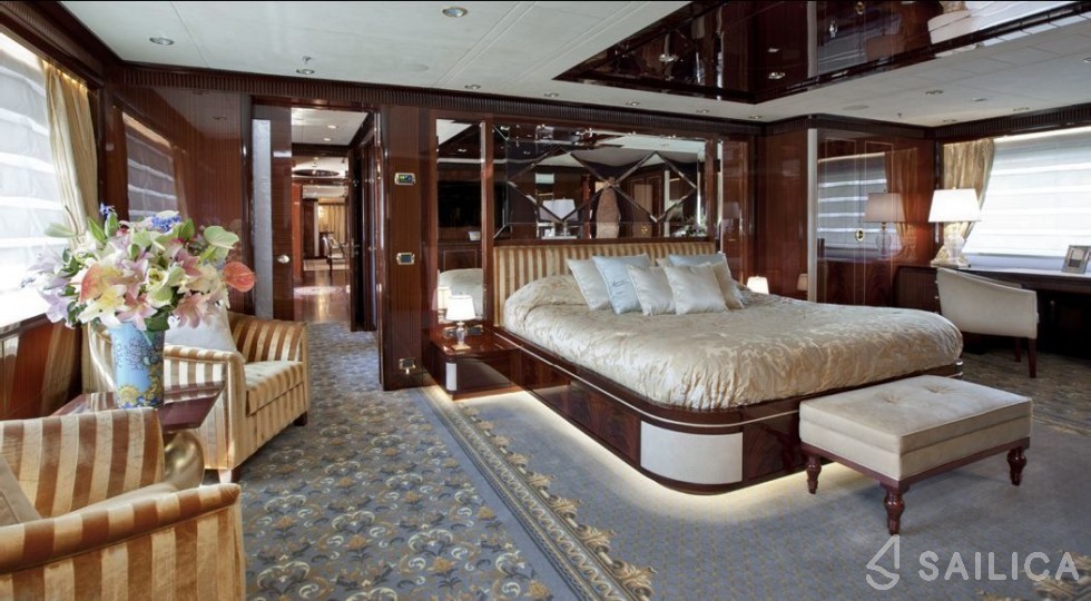 Sanlorenzo 150 - Yacht Charter Sailica