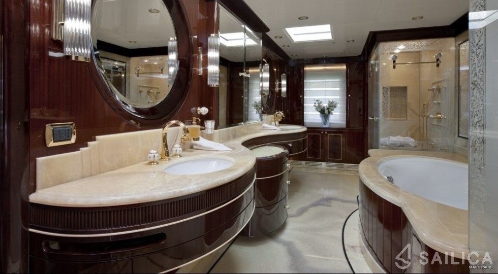 Sanlorenzo 150 - Yacht Charter Sailica