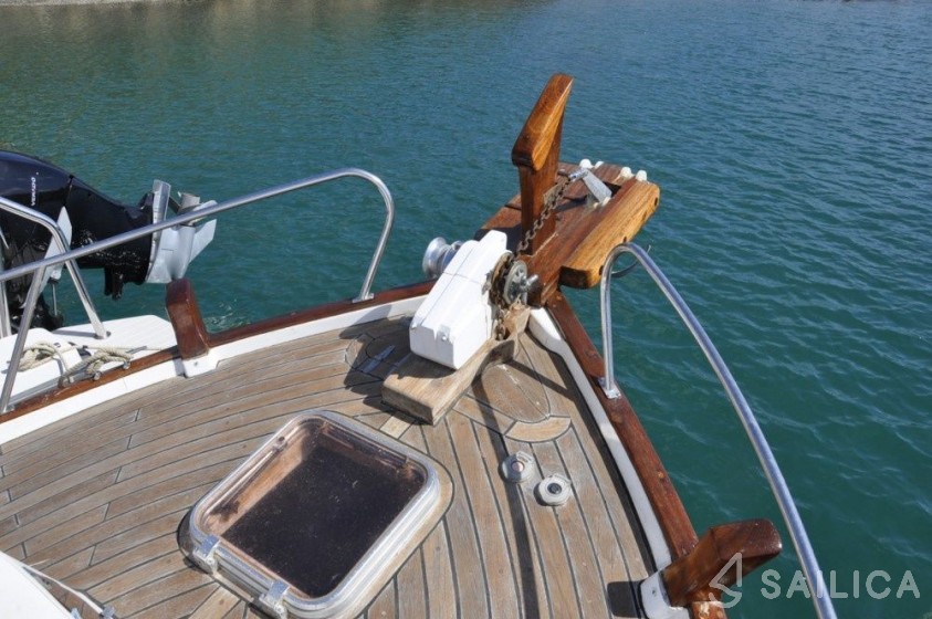 Capeador Saura 43 - Yacht Charter Sailica