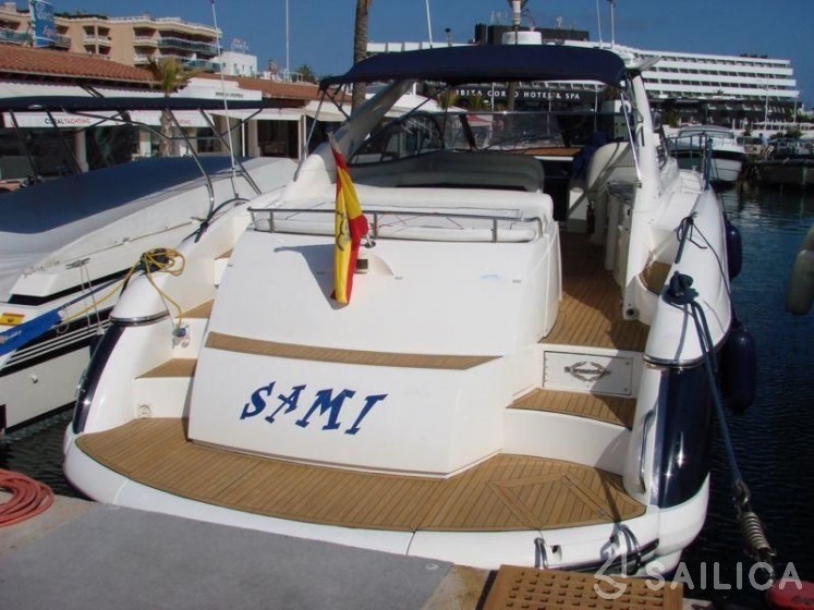 Camargue 50 - Yacht Charter Sailica