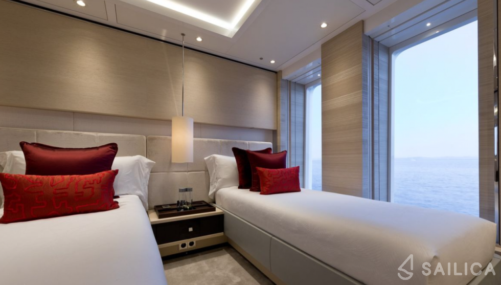 Alia 60 - Yacht Charter Sailica