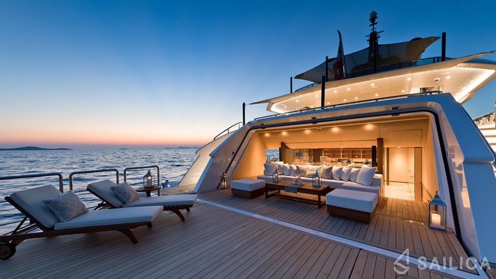Alia 60 - Yacht Charter Sailica