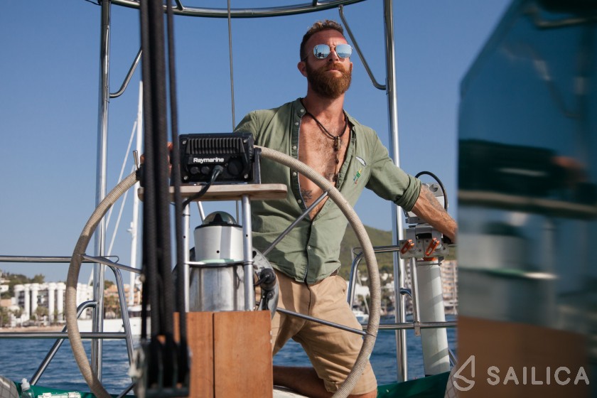 Fortuna 40 - Yacht Charter Sailica