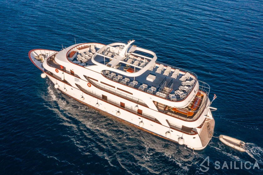 Motoryacht - Yacht Charter Sailica