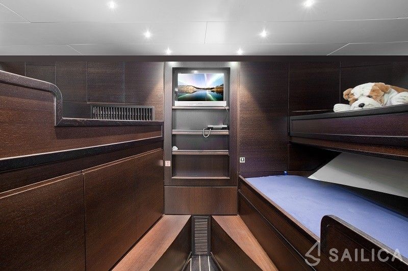Navetta 31 - Yacht Charter Sailica