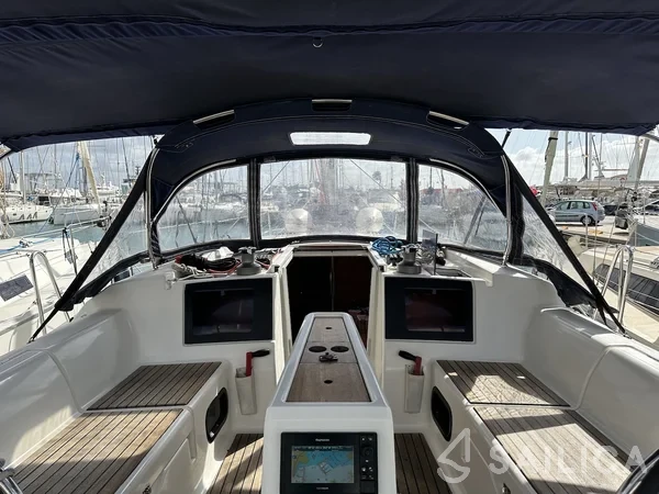 Dufour 382 GL - Yacht Charter Sailica