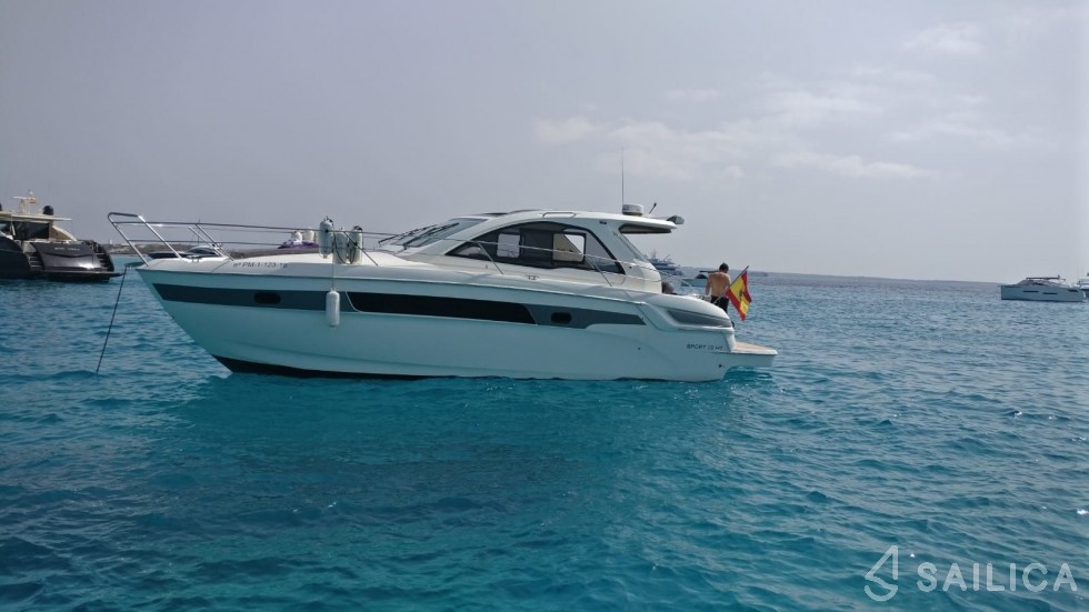 Bavaria Sport 39 - Yacht Charter Sailica
