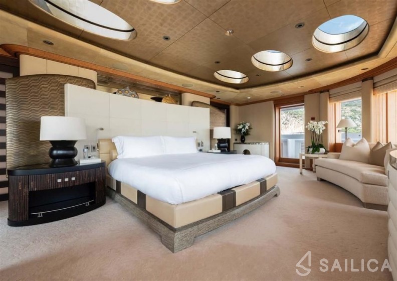 Oceanco 280 - Yacht Charter Sailica