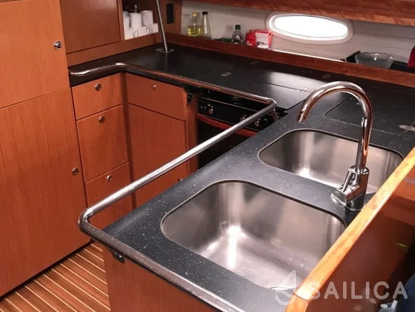 Bavaria 51 Cruiser - Yacht Charter Sailica
