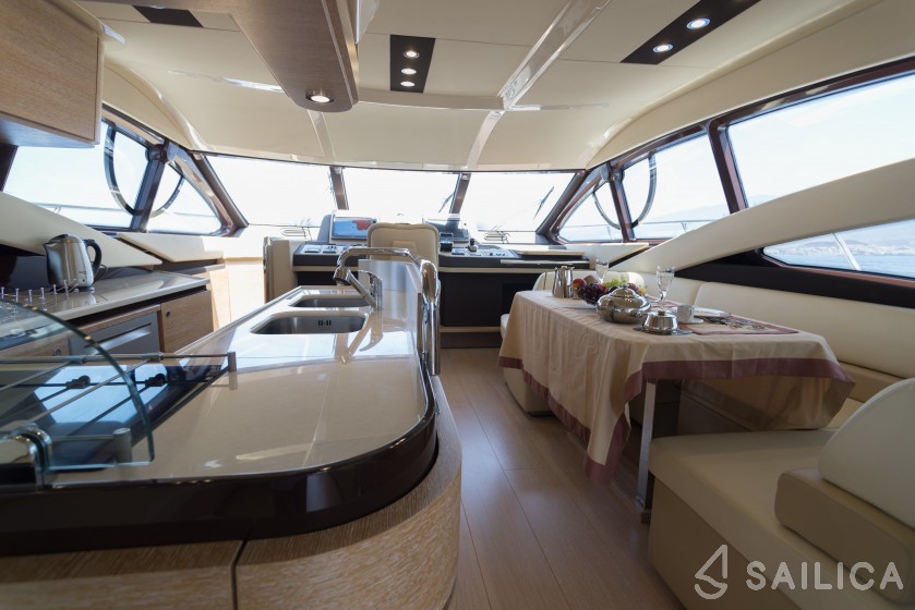Azimut 60 - Yacht Charter Sailica