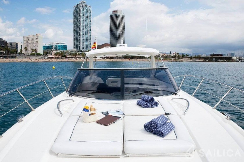 Sunseeker 51 - Yacht Charter Sailica