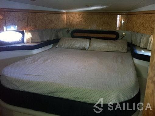 Sunseeker 51 - Yacht Charter Sailica