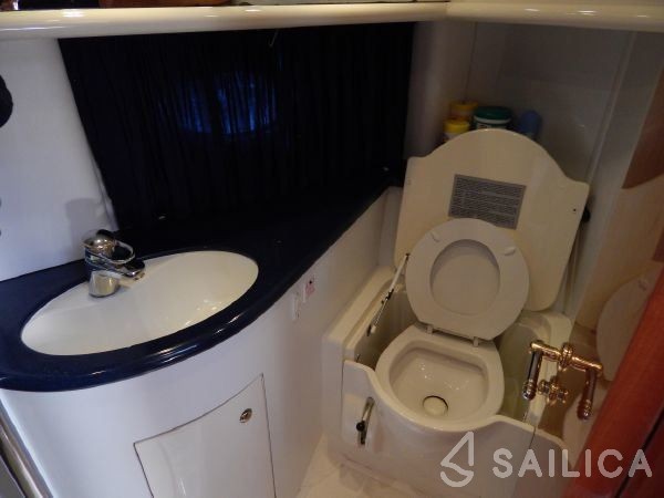 Sunseeker 51 - Yacht Charter Sailica