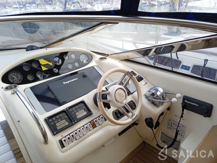 Sunseeker 51 - Yacht Charter Sailica