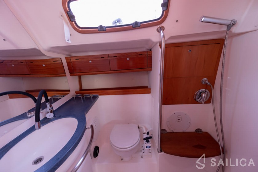 Bavaria 46 Cruiser - Yacht Charter Sailica