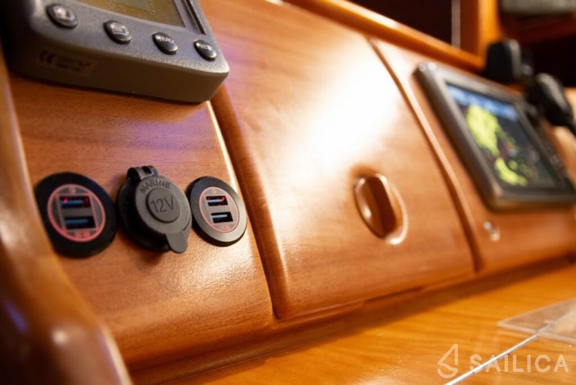 Bavaria 46 Cruiser - Yacht Charter Sailica