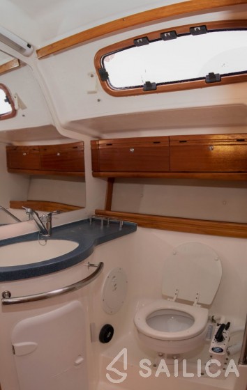 Bavaria 46 Cruiser - Yacht Charter Sailica