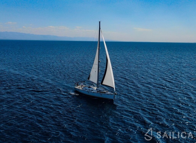 Bavaria 46 Cruiser - Yacht Charter Sailica