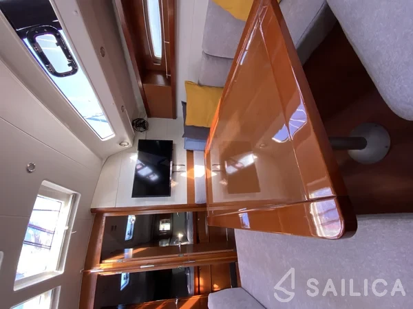Oceanis 50 Family - Yacht Charter Sailica