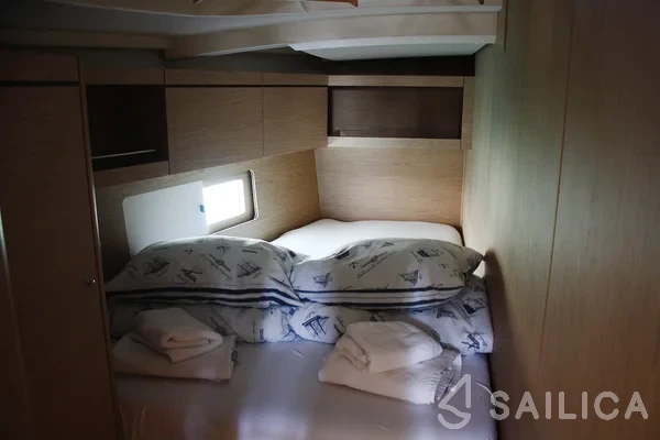 Oceanis 46.1 - Yacht Charter Sailica