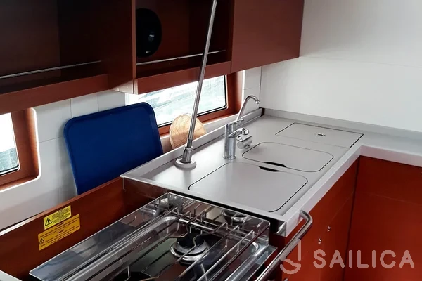 Oceanis 46.1 - Yacht Charter Sailica
