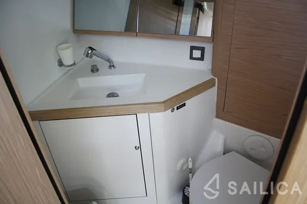 Oceanis 46.1 - Yacht Charter Sailica