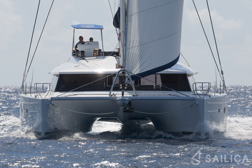 Victoria 67 - Yacht Charter Sailica