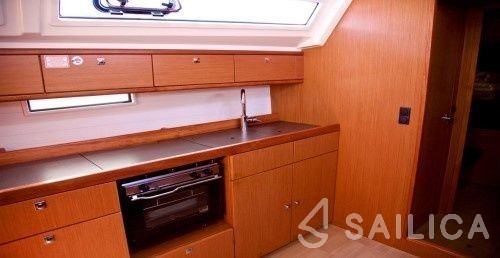 Bavaria 46 Cruiser - Yacht Charter Sailica