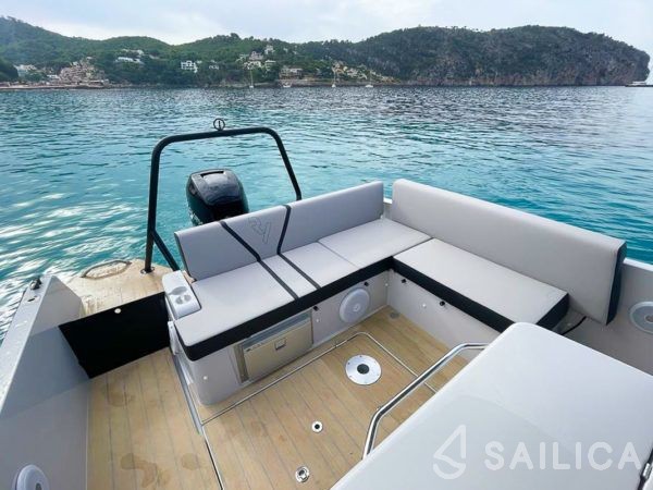Ryck 280 - Yacht Charter Sailica