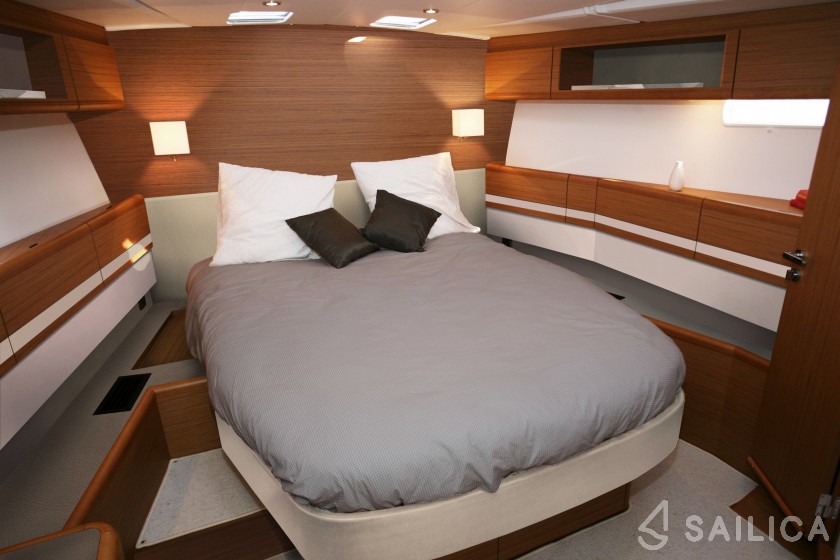 Jeanneau 57 - Yacht Charter Sailica